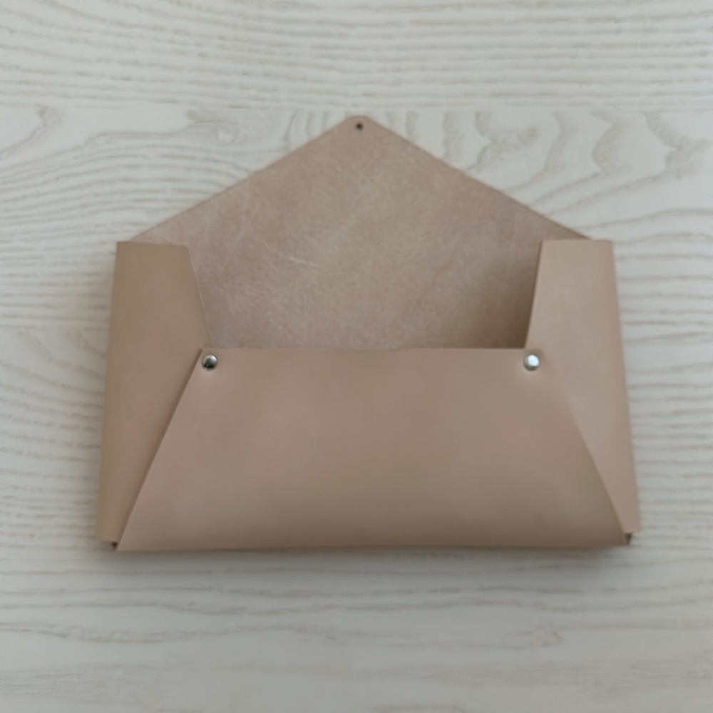 100% NATURAL LEATHER MAIL HOLDER